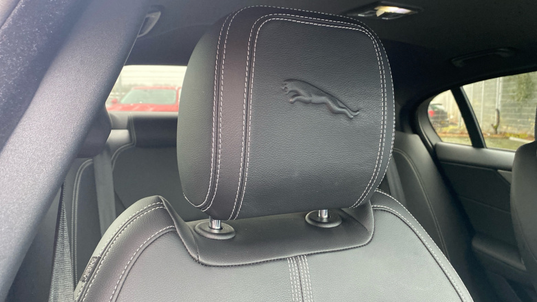 Jaguar XE 2.0 D200 R-Dynamic SE 4dr Auto Diesel Saloon